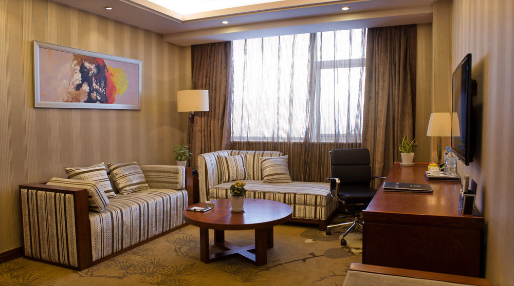 חואנגשאן Joymoon Hotel מראה חיצוני תמונה