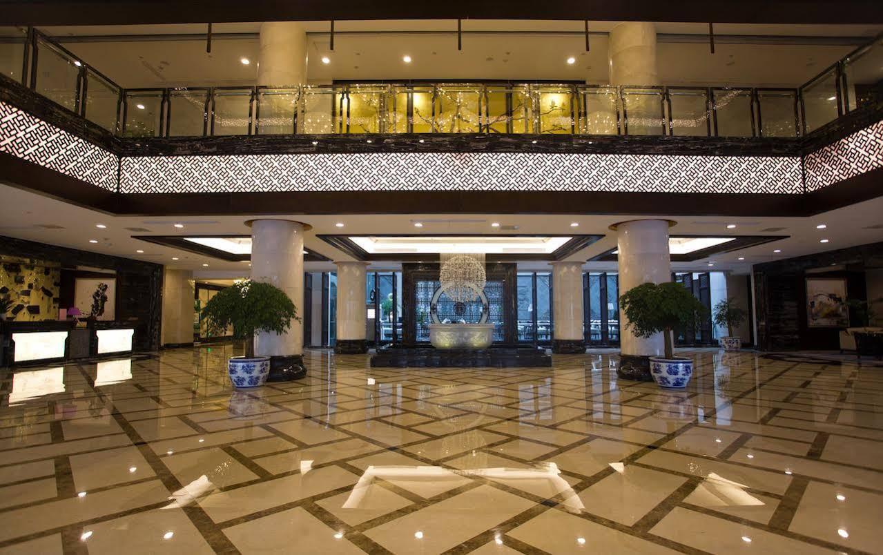 חואנגשאן Joymoon Hotel מראה חיצוני תמונה