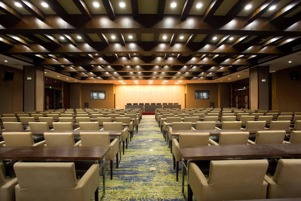 חואנגשאן Joymoon Hotel מראה חיצוני תמונה
