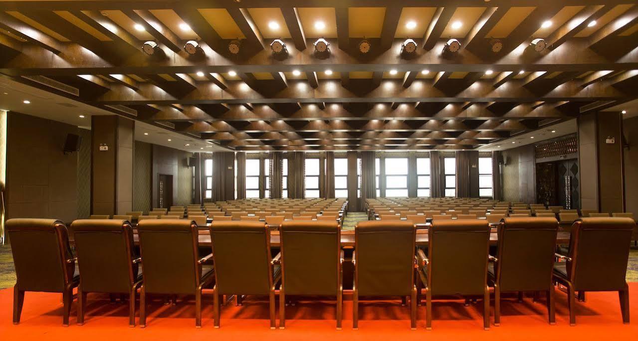 חואנגשאן Joymoon Hotel מראה חיצוני תמונה